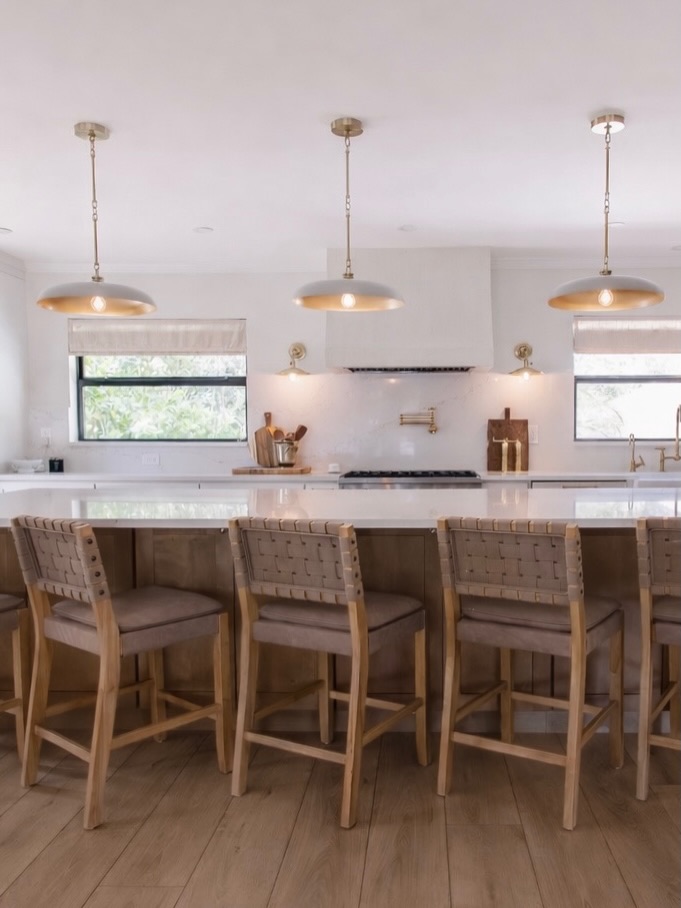 Foxfire West — a lakefront home nestled within Sarasota’s wooded landscape. Set on a quiet lakefront in Sarasota, surrounded by mature trees and a rustic, wooded landscape, this home had beautiful bones — but a disconnected heart.
Taking inspiration from the wooded setting and central lake, we redesigned the entire floor plan of this home— opening the kitchen, dining, and entryway while introducing additional windows to draw in more natural light.
The goal was simple: create a calm, tranquil environment that feels connected to its surroundings and designed for the rhythm of family life.
Same setting.
Entirely new experience. @beckahleephotography. @primeedgeconstruction_llc #FoxfireWest #SarasotaDesign #DesignLedRenovation #LakefrontLiving #QuietLuxury