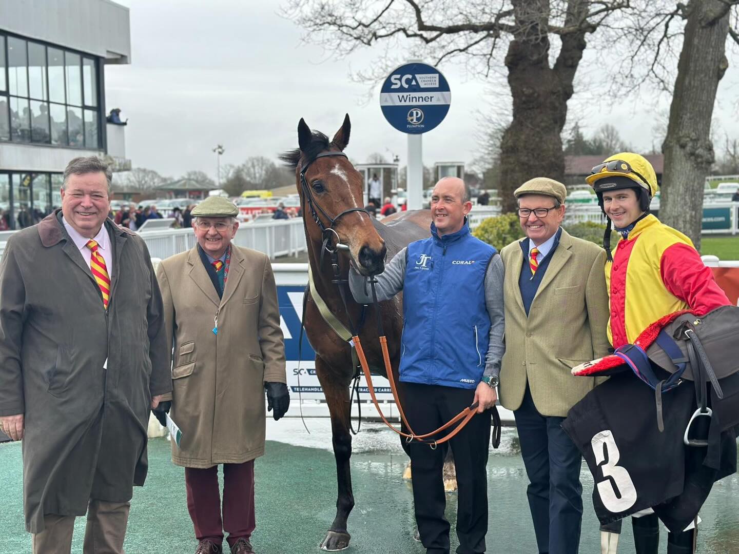 Kool Kid gets his head in front to win with @brendanp1995 @plumptonracecourse on Monday for Swallowfield Racing under 👏🏻
@coralofficial
@dodsonhorrell