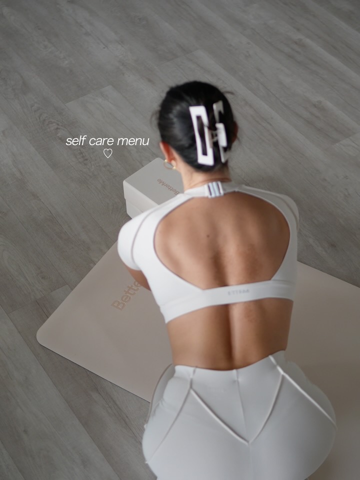 “Self-care is never a selfish act. It is simply good stewardship of the only gift I have.”
(ad) Today’s practice with @bettermestore.
Use dc Katrina for a discount for all equipment, including their beautiful pro yoga mat 🤍
#bettermestore #bettermepartner #yogapractice