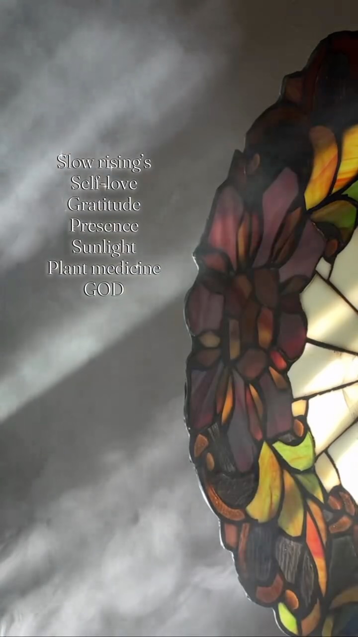 🌞🐌💛🌻
This is your sign to slow down, wake n bake, & give yourself some of that good good lovin’.
#slowmornings #wakenbake #plantmedicine #selflove #gratitude