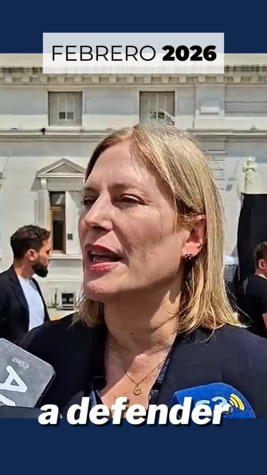 Las industrias de Santa Fe no tienen nombres de fantasía: llevan el nombre y el apellido de su fundador. Son la vida de generaciones que producen, dan la cara y generan empleo.
Cuando recorremos la provincia nos piden con claridad una reforma laboral que dé garantías para crecer, incorporar trabajadores y no vivir con el riesgo permanente de un juicio que los ponga al borde del cierre.
No hay trabajo si no hay campo, empresarios, emprendedores y comerciantes que se animen a invertir y asumir riesgos.
Seguir con una legislación que hace más de 20 años no genera empleo en blanco no es opción. Modernizar las reglas es urgente. No es una reforma perfecta, pero es el paso posible para que el corazón productivo de la Argentina vuelva a crecer.