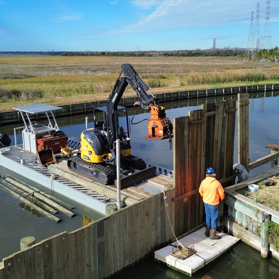 Our Fort Caroline project is moving along nicely ✅ One step closer to a complete seawall install.
#fortcaroline #marineconstruction #progress