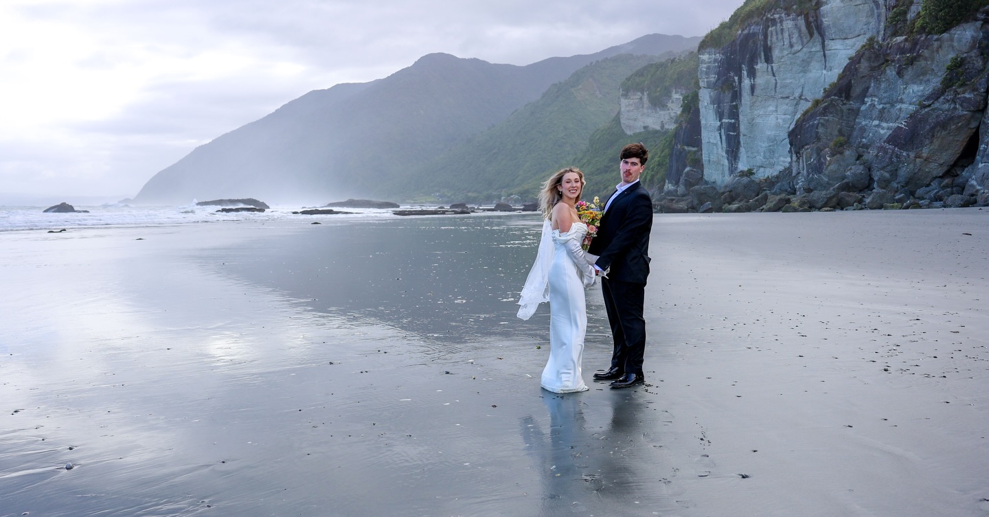 Imagine eloping here! This beautiful couple did on Sunday and we loved it! More pictures and their story on our website. #elopenewzealand #elope #beachelopement