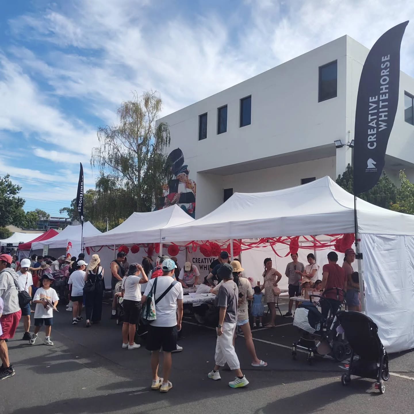 What a weekend!
It was a great experience being able to represent @creativewhitehorse at this year's Box Hill Chinese New Year Festival.
It was an absolute pleasure to see so many happy faces painting our horses to celebrate the year of the horse!
We loved every minute of this festival, thank you again to everyone who came down.
#BoxHill #melbourne #melbourneart #kidsactivities #firehorse