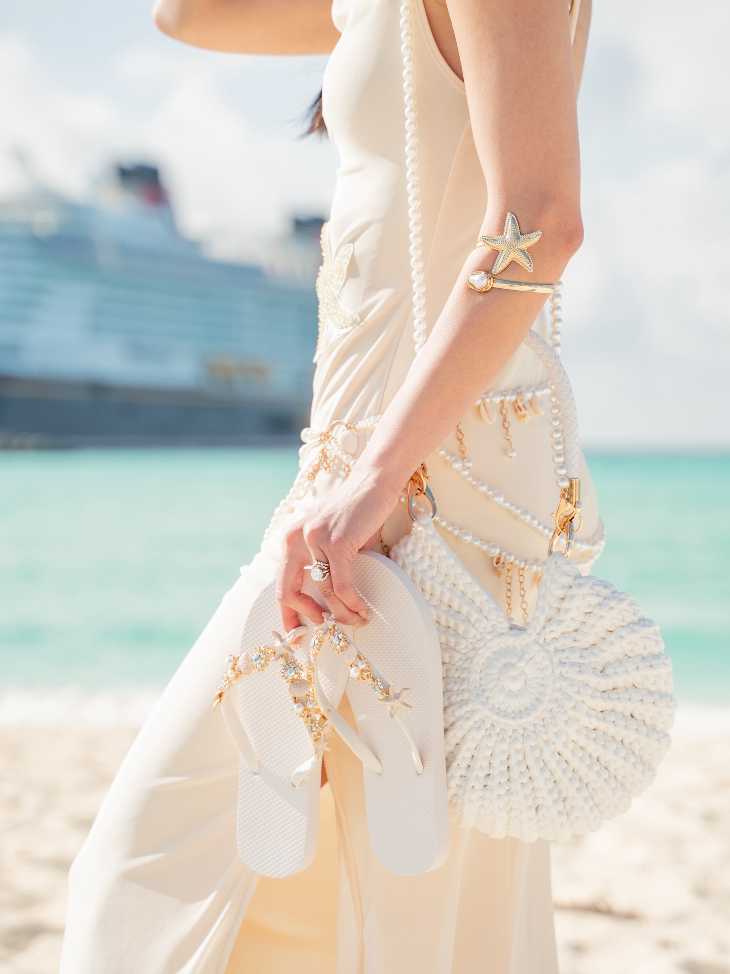 A girl’s mermaid era is never truly over. 🐚🧜♀️🌊🌅✨
Fun ocean-inspired bridal details from a Castaway Cay photo session after a Disney Cruise Line wedding aboard the Disney Wish.
#disneywedding #disneyweddingphotographer #disneyweddingvideographer #orlandoweddingphotographer #floridaweddingphotographer