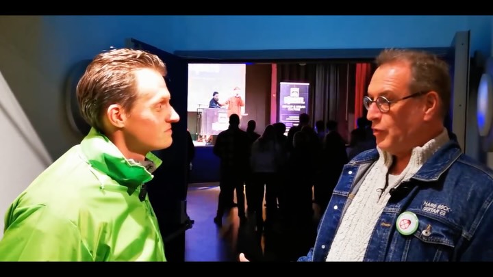 Vanavond waren we bij de Talter , waar @nummer_13_ een mooie kans bood aan jonge lokale artiesten om op te treden!
Ondertussen namen we ook even de tijd om te praten over de toekomst van de Talter.