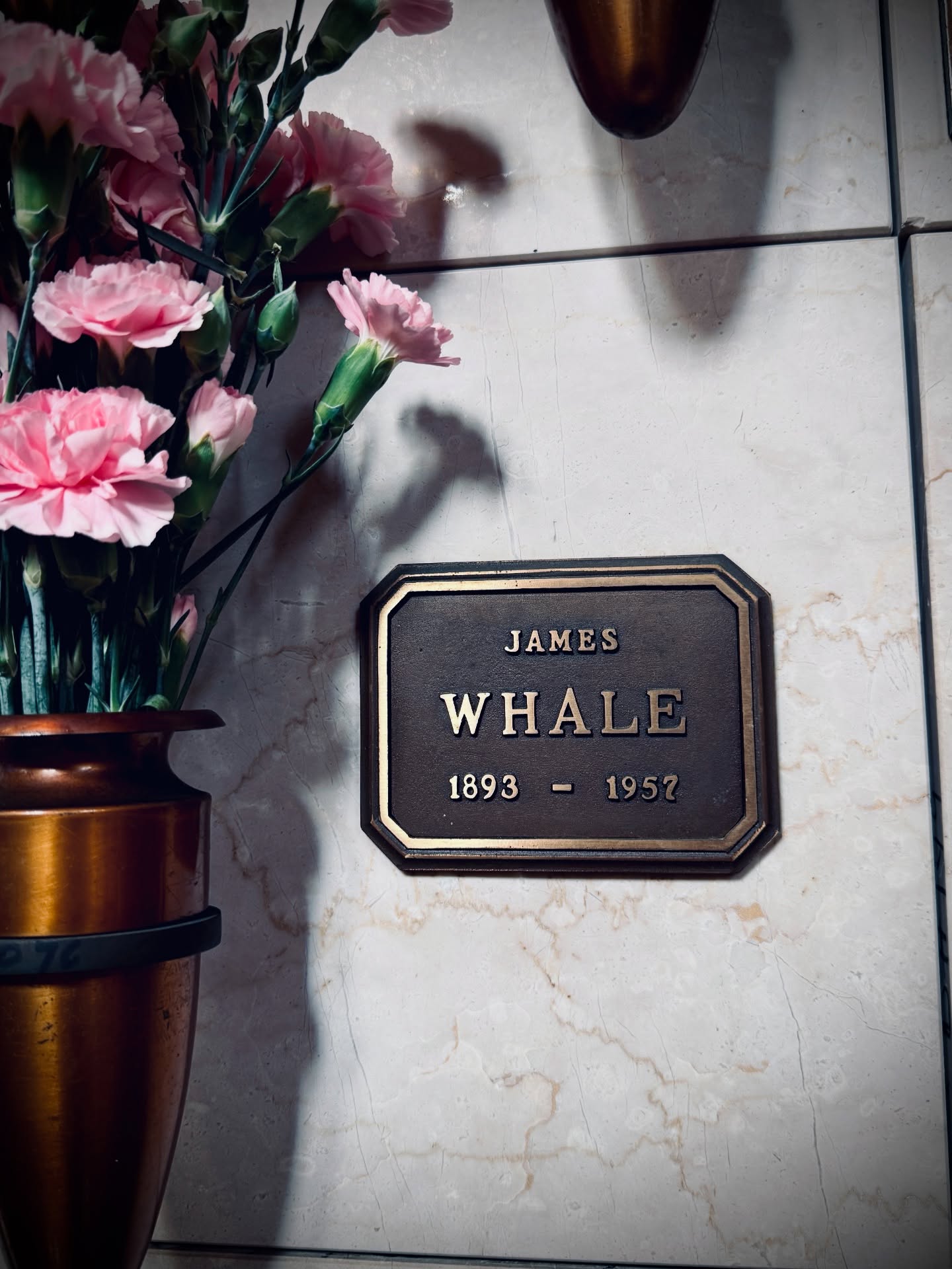 Graves of the masters of Universal horror:
James Whale (Great Mausoleum): Frankenstein, Bride of Frankenstein, The Invisible Man.
Tod Browning (Angelus-Rosedale Mausoleum): Dracula
.
#universal #monsters #horror #classichorror #graves