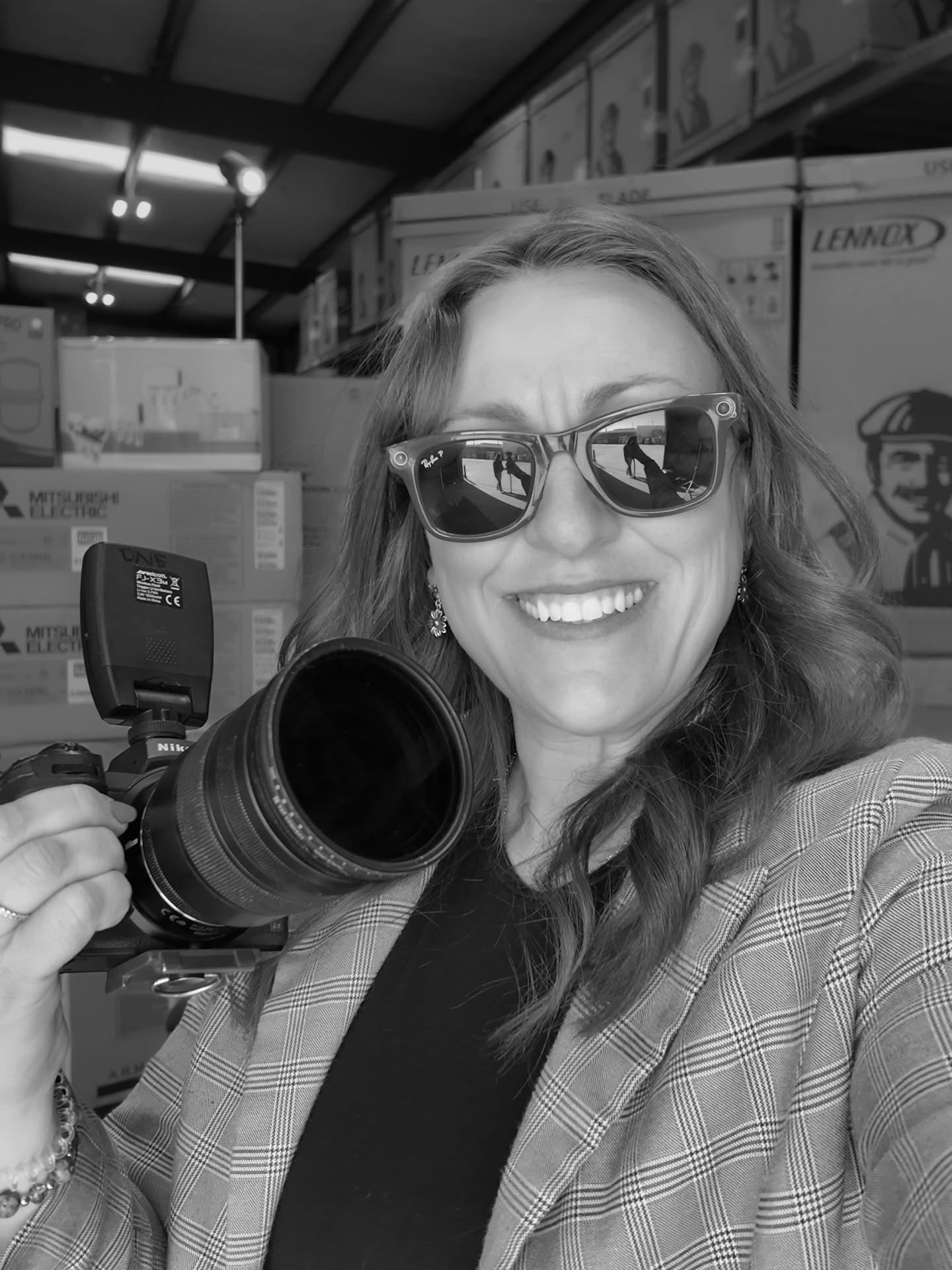 In my Elevation Era.🚀
And that means helping local businesses elevate too.
High-quality content isn’t just about pretty photos or cinematic video. It’s about perception. It’s about trust. It’s about positioning.
When someone lands on your website or social media, they make a decision about your brand in seconds.
Are you established?
Are you credible?
Are you worth the investment?
Professional, high-quality visuals instantly communicate value. They tell your audience, “We take our business seriously — and we’ll take care of you too.”
In today’s digital world, your online presence is your storefront. If your content looks outdated, inconsistent, or low quality, it quietly costs you opportunities.
Elevated content does three powerful things: • Builds trust
• Attracts higher-quality clients
• Sets you apart from competitors
If you want to charge premium prices, you need a premium presence.
We’re not just posting content. We’re building brands. We’re creating authority. We’re helping businesses become top-of-mind in their community.
Welcome to the Elevation Era. 🚀