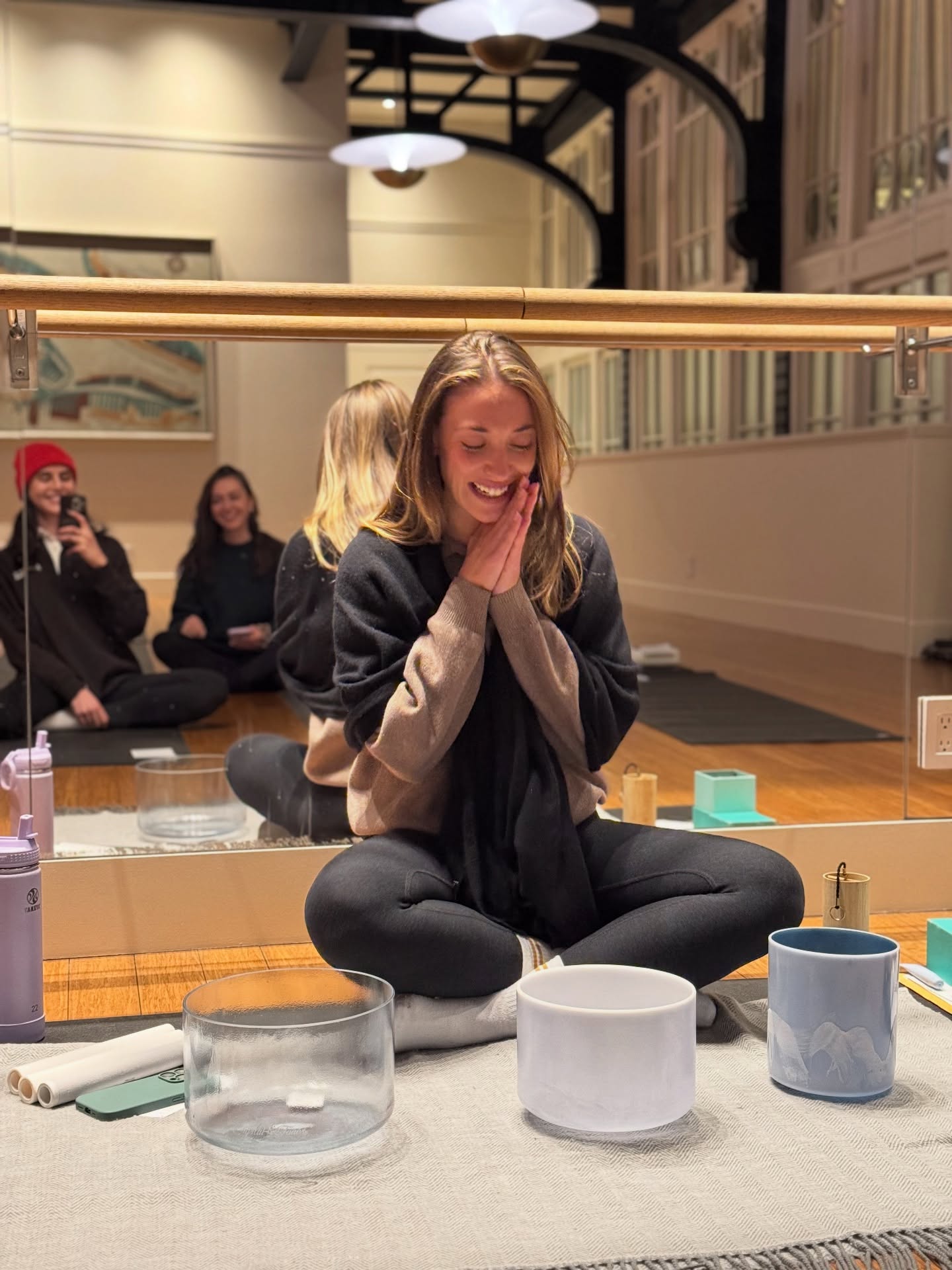 Glimmers!!! The little moments of joy or awe that disrupt the monotonous, the negative spiral, the doom scrolling.
It’s often the smallest moments that have the power to make or break your day, so lean into the things that uplift, inspire, and empower you.
Come back to yourself: What filled your cup this month? What made you feel alive? What made you feel most yourself?
#gratawellness #glimmers #nervoussystemregulation #gratitudepractice #smallmomentsofjoy