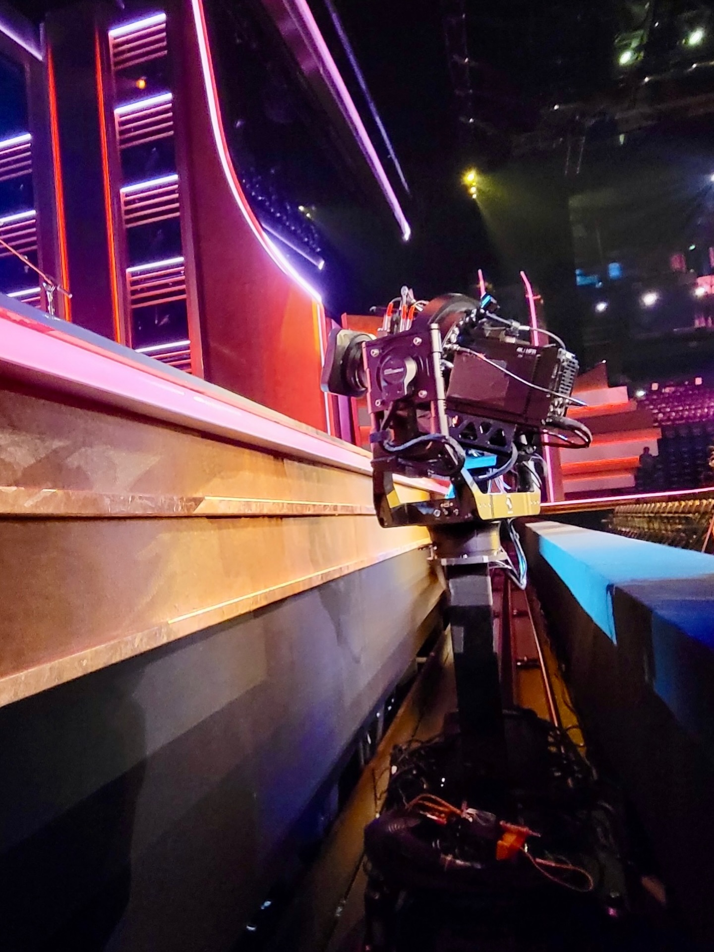 Country Music Awards 2025, directed by @thewanderinghillbilly, camera operated by Pat Gleason and our very own Curtis Eastwood as tech. @fomasystems FoMa Antares remote head with the @rossvideo Furio Dolly. Had a great time as usual hope to work with you all again.
.
.
.
.
.
#fomaantares #cma #countrymusicawards production television