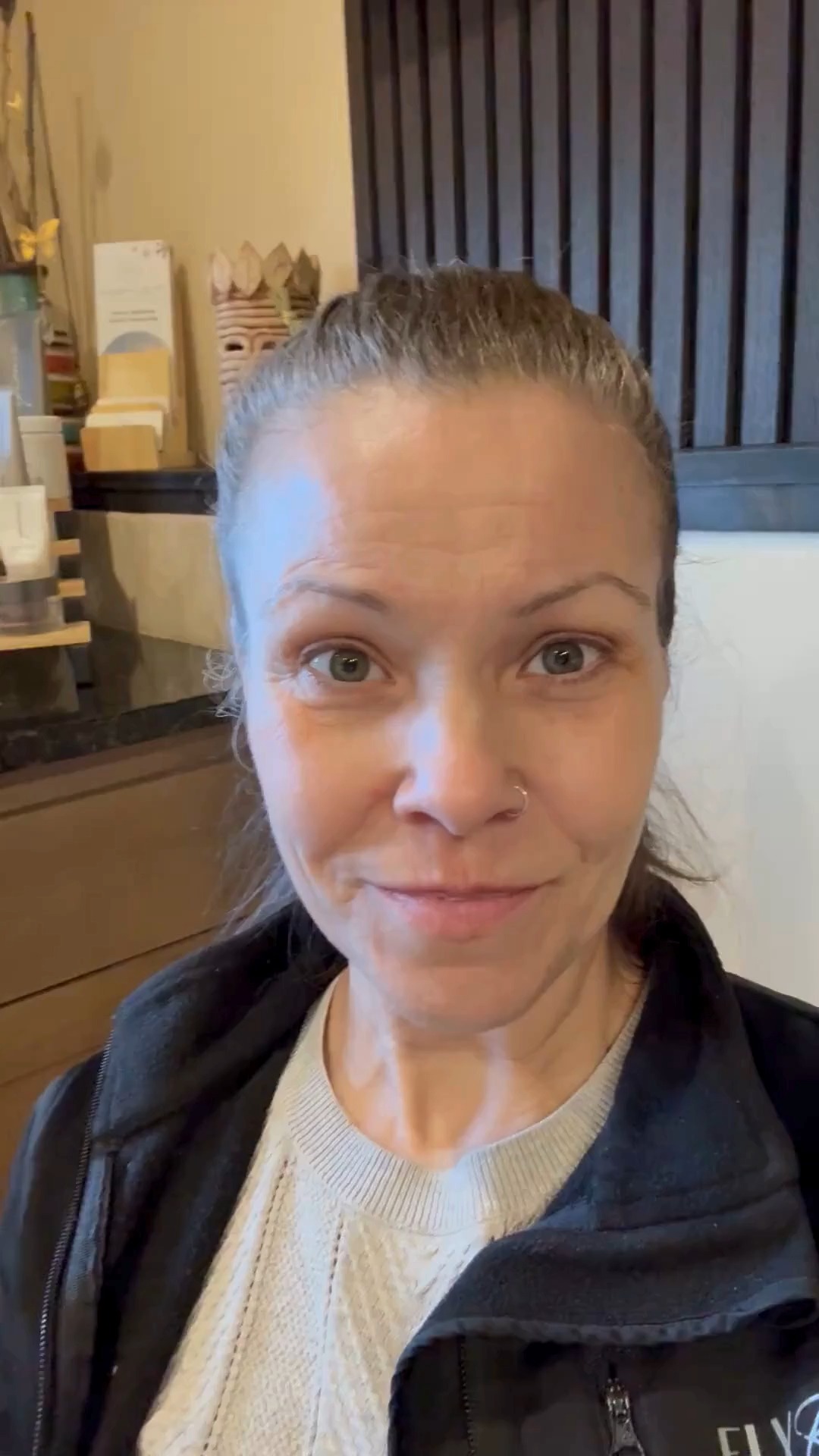 Today completes my lunar year vow of sobriety 🏆🤸♀️🎉 Holy cow - I'm a smidge gobsmacked that today is here - that I made it....there were a few touch and go moments and so many beautiful lessons. I have no idea what to do now or what's next and I don't feel like I'm in a rush to decide, but there is a part of me that feels like I should know. It's a very strange feeling.