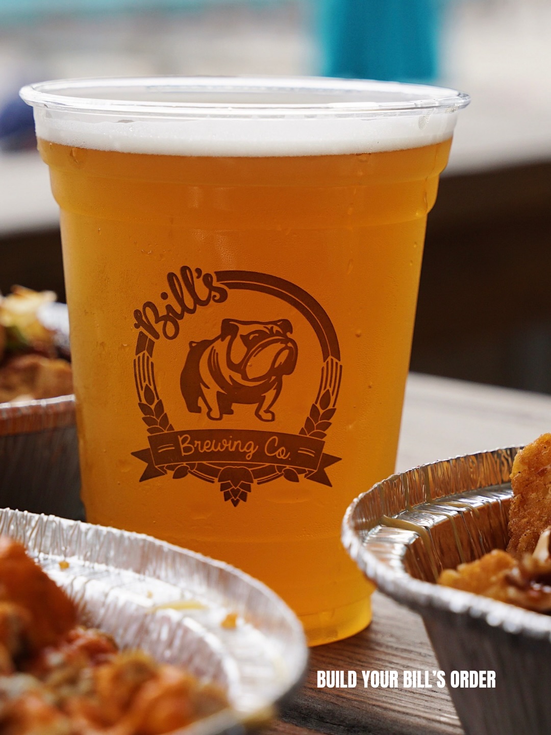 Alright Bill’s regulars… we’ve got some new faces around here 👀
If someone’s walking in for the first time… what are they ordering?
Beer. App. Entrée. Dessert. No wrong answers (unless you skip the beer 😉).
👇 Drop your go-to order in the comments and show ’em how it’s done.
#ILMEats #WilmingtonNC #WilmingtonBreweries
