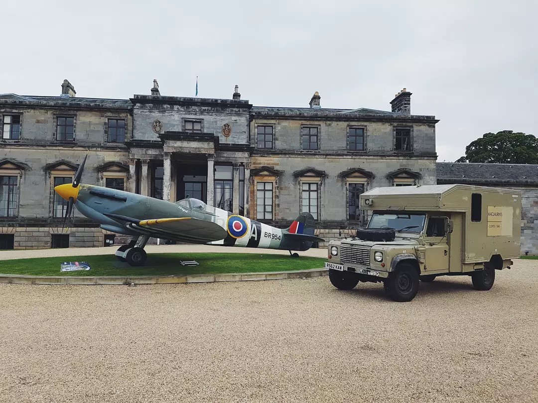 We had an amazing day serving at an event for the RAF benevolent fund @rafbf, at @broomhallhouse yesterday. Managed to get a sneaky picture with this beauty too..
#spitfire #british #scotland #landrover #defender #coffee #raf #plane #coffeetruck #smallbusiness #greatbritain
#fife