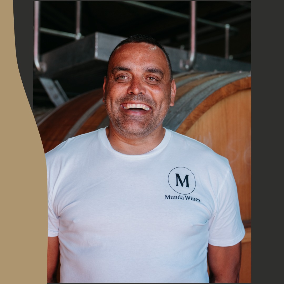Date for the diary: Friday 13th. Come and "Meet the Maker" at the National Wine Centre. Pauly will be pouring and chatting all things Munda Wines from 5-7pm. Get your after work crew together and enjoy our award winning wines, have a yarn and learn more about the fascinating stories behind the labels.
Link to more details in bio 🍷