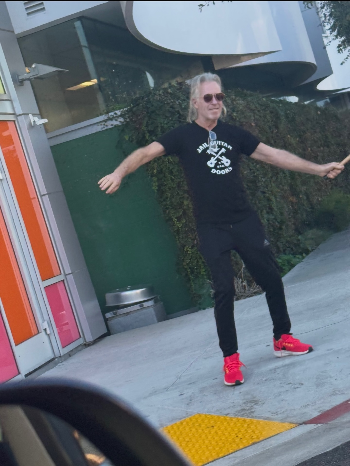 JGD in the wild, spotted in LA â made to be worn anywhere.
Official tee linked in our bio. 100% of proceeds go right back into supporting our programs. đ€
