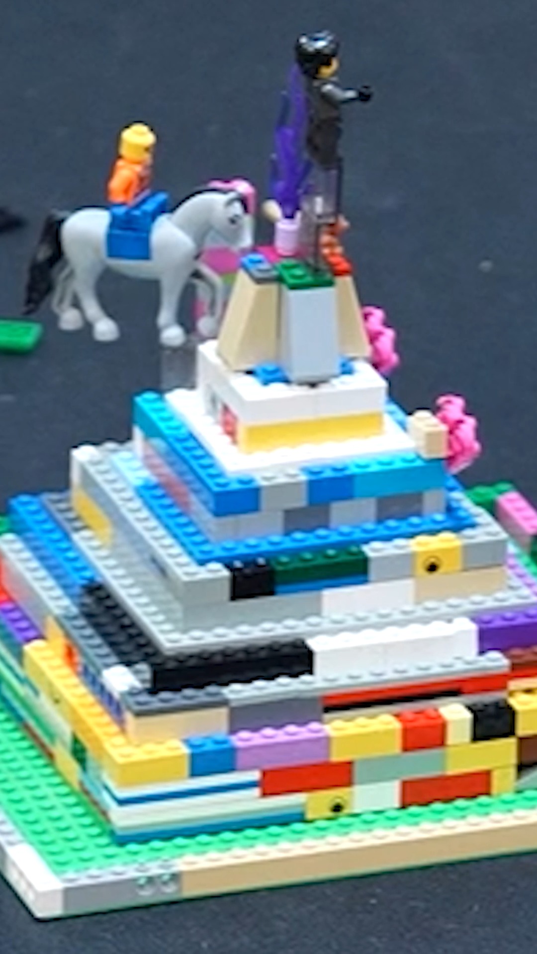 During the Lego building contest, our purple team campers took imagination and symbolism to new heights with their wizard on a mountain creation 🧙⛰️