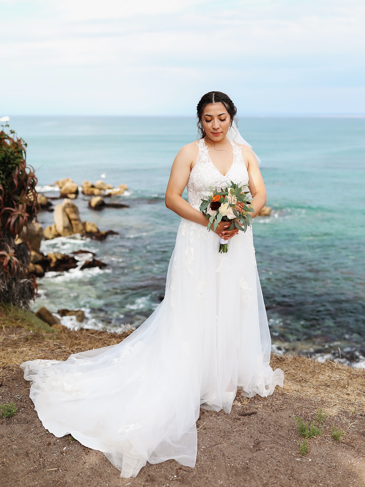 Monterey Bay weddings just have magic 🤍🌊
Cliffside vows, ocean air, and light that feels like a dream 🤙🏻💍