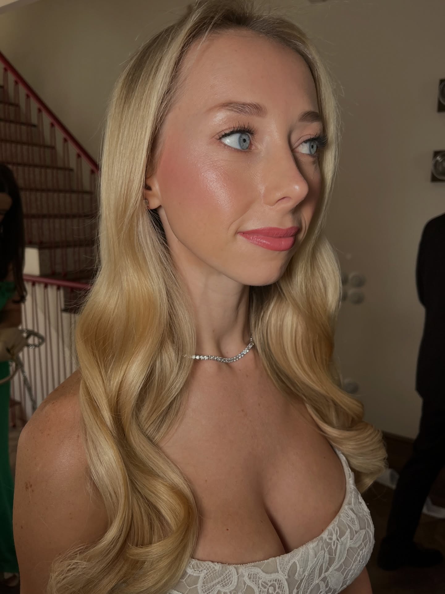 Your perfect spring palette 🌷
Warm pinks and soft corals are the perfect combination and complimentary to all skin tones.
If you’re yet to book your glam for 2026, drop us an email in the link above!