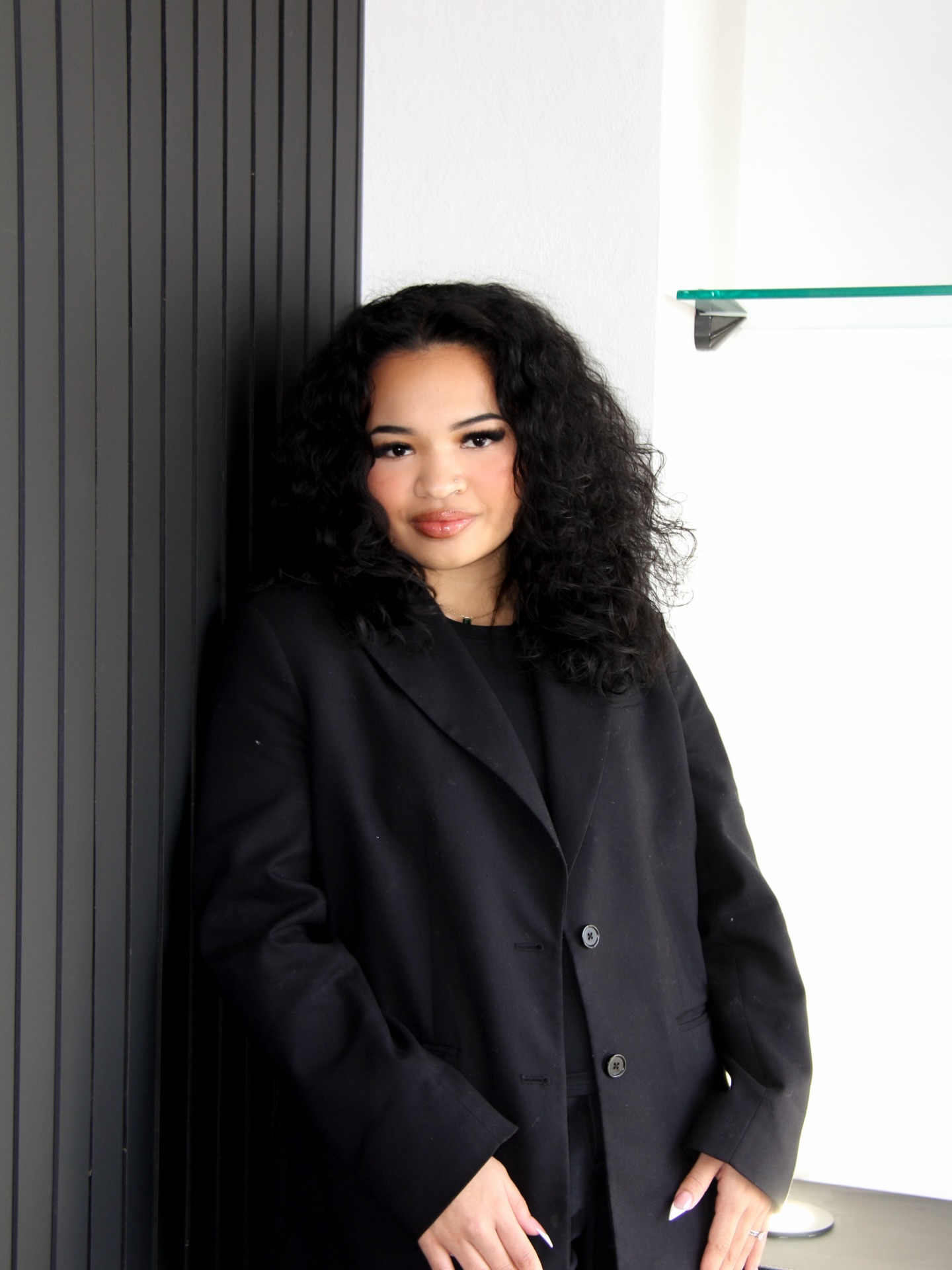 The ViBeauti team is growingggg ✨
Everyone meet Tylor - our newest lash girlie and she is SO talented.
She’s been doing lashes for 5+ years (starting at just 15 👀), is a full-time student and has been a competitive dancer for 16 years - which really shows in her precision and attention to detail!
I’m beyond excited for you beauties to sit in her chair, your lashes are truly in the best hands 🫶🏼
Now booking Fridays & Saturdays starting in March.
Appointments are now open.
Secure your spot through link in bio 🤍
#oakvillebeauty #vibeauti #oakvillelashes #oakvillelashextensions #gtalashes