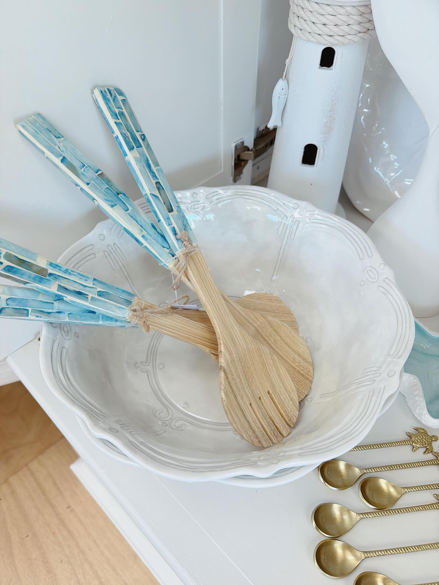 Our Melamine Range is back in stock!
Pop in and browse our gorgeous selection — perfect for those lazy Sunday afternoon barbecues, summer entertaining, or adding a little style to your camping set-up 😉
Be quick… they flew out the door last time and won’t last long again! ✨
#white_sands_interiors
#decor
#melamine
#torbaybusiness