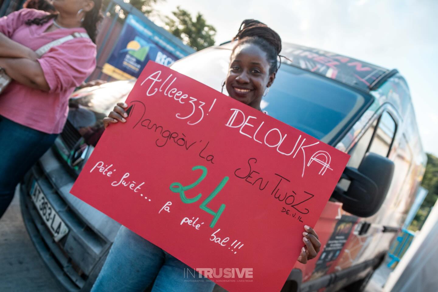Ils sont là à chaque Grand Prix.
Ils vibrent à chaque passage.
Le championnat se joue dans l’arène… mais aussi en tribune.
🔥 Merci aux supporters 🔥