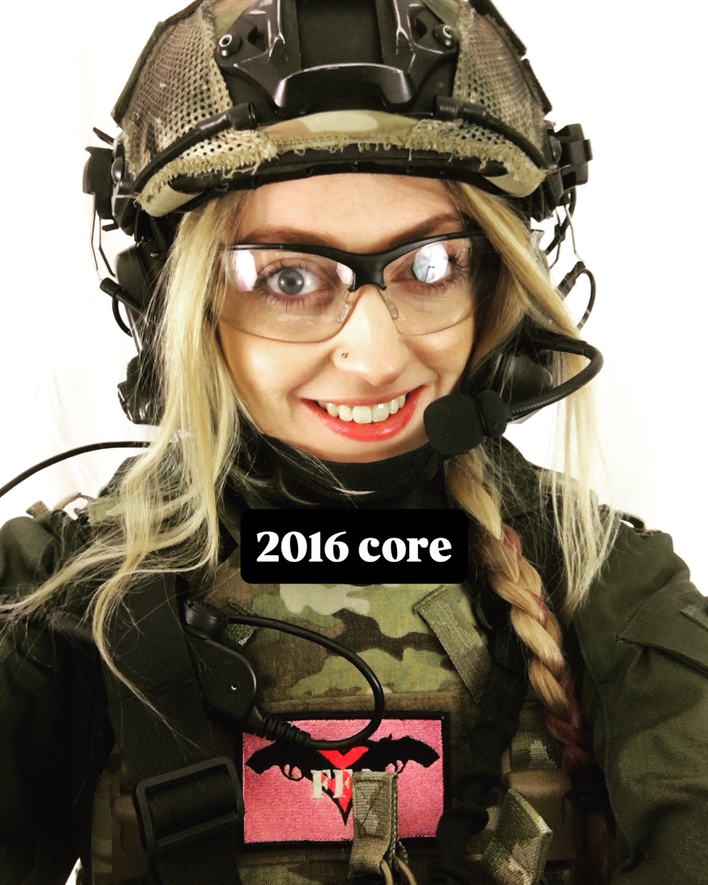 How was this 10 years ago?? My first 36 hour events, the literal worst shot I’ve ever been dealt and a whole lot of smoke, sass and M81 😂✨
📸 2 & 5 John Wright
📸 3 @dandoesthis
📸 7 @jampublic for @smokegrenades
Partners 🖤
•
BELT & KYDEX: @deadly_customs
Use code ‘femmefatale’ for 10% off 🥵
www.deadlycustoms.co.uk
•
#airsoft #airsofting #airsoftuk #airsoftcommunity #femmefataleairsoft