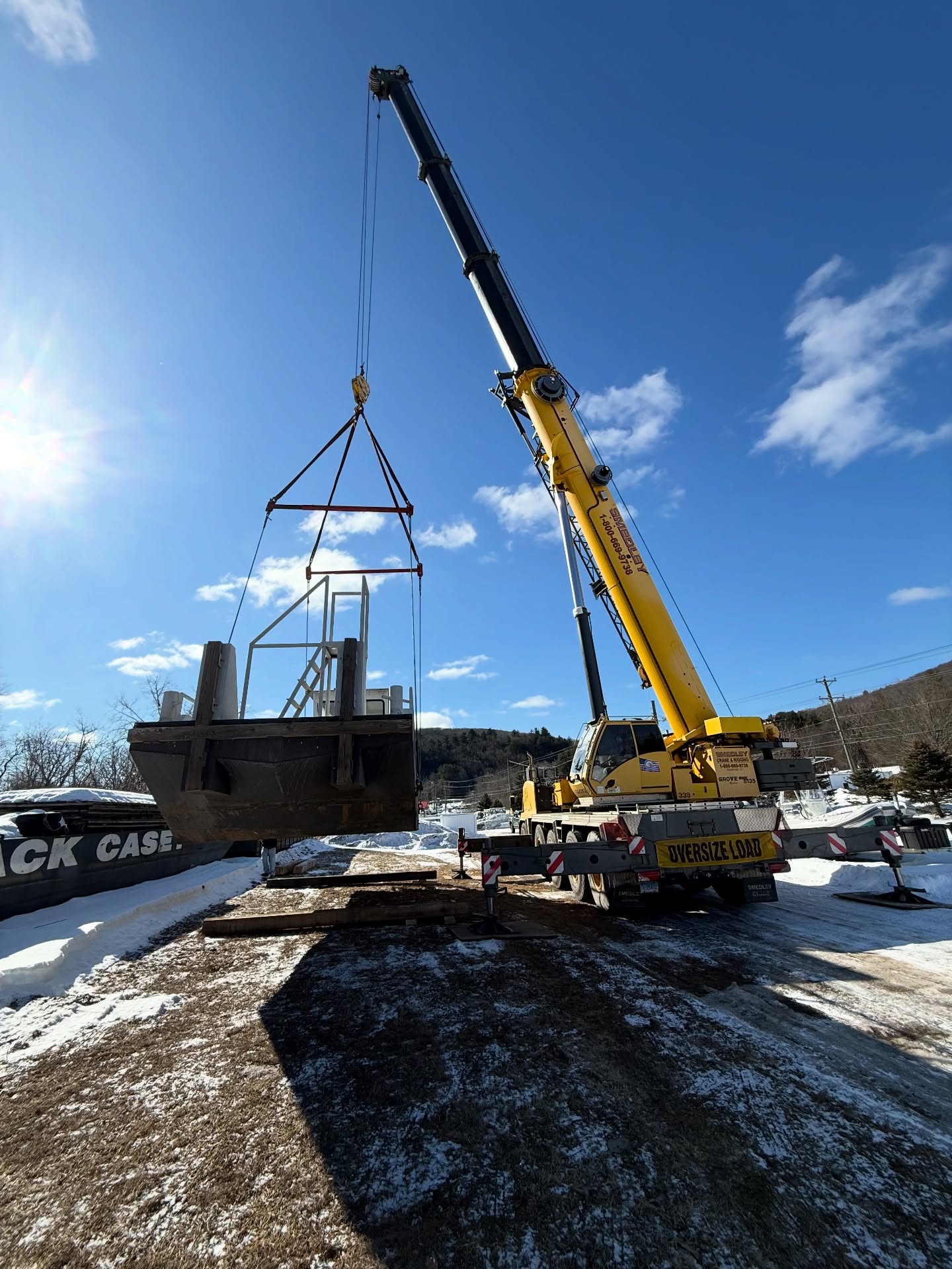 Heavy lifts along the Farmington River. ⚓️
Smedley Crane & Rigging was on site at the boat yard in New Hartford, Connecticut, handling precision heavy lifting along the river. From marine lifts to complex rigging jobs, our team brings the equipment, experience, and operators needed to get the job done safely and efficiently.
When the lift matters, count on Smedley.
📞 1-800-669-9738
🌐 www.smedleycrane.com
#SmedleyCrane #CraneService #HeavyLifting #RiggingServices #ConnecticutConstruction
