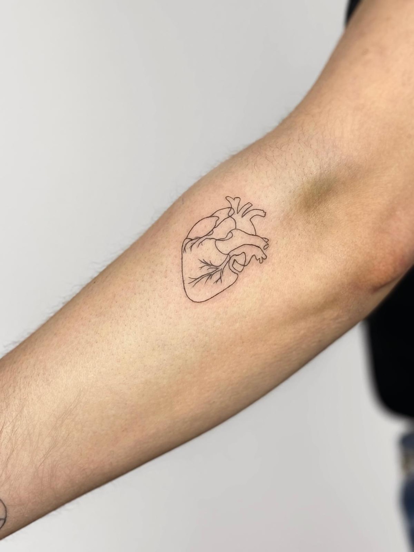 Fünf Tattoos an einem Tag für Jasmina.
Schöne Erinnerungen und schöne Designs.
Gestochen von @ink.by.leonie