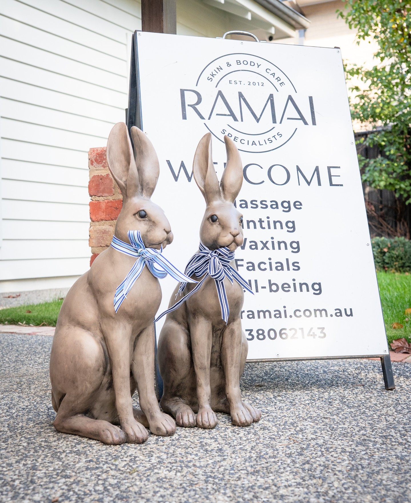 Easter is just 4 weeks away, and appointments are filling up!
If a wax, tint or spray tan is on the pre-long-weekend to-do list, now is the time to book. We all know how quickly those last few spots go, and there is nothing worse than scrambling for an appointment the week before a big weekend 🫠
Give yourself one less thing to think about and lock it in now via the Ramai website.