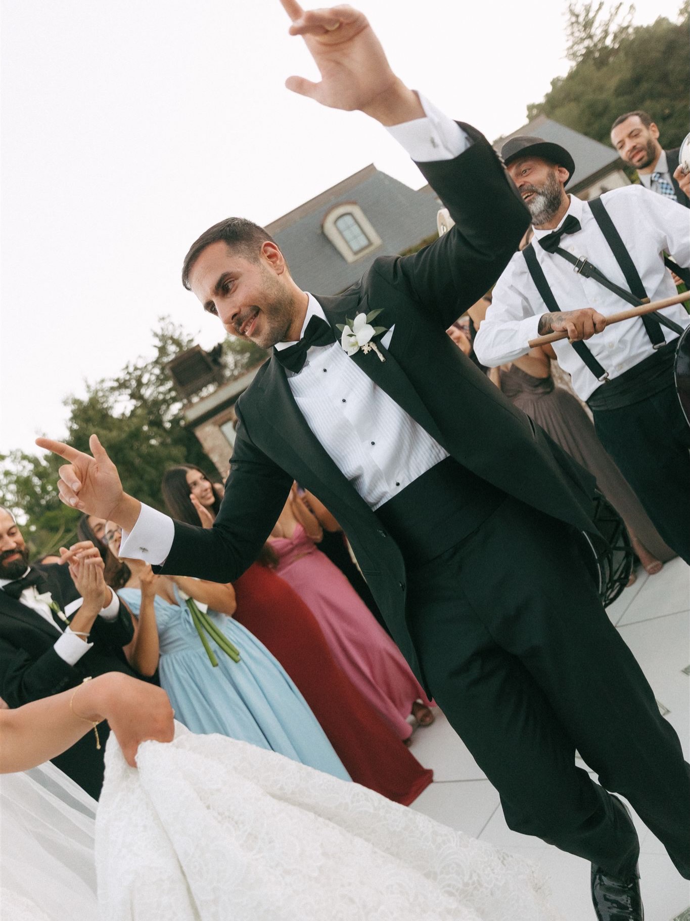 A warm summer day overlooking Los Gatos and the Santa Cruz Mountains for Mirette + Sunny last August.
An unforgettable celebration at Lexington Hills Estate and a dance floor that stayed full all evening✨ #losgatoswedding #californiaweddingplanner