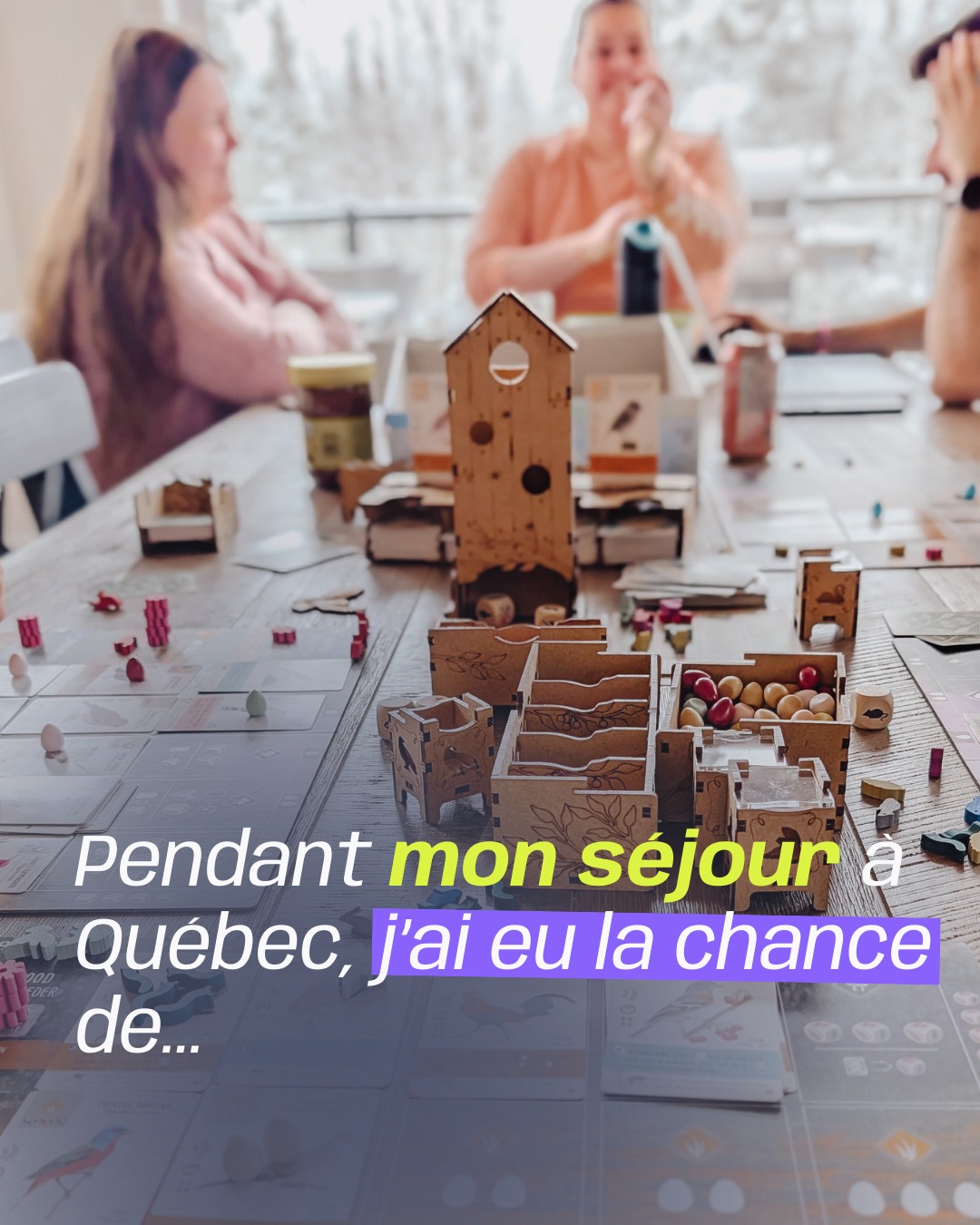 Je ne sors pas tant de ma Gaspésie.
Je l’aime. J’y suis bien. J’y ai ma petite maison jaune, mon bureau, mes habitudes, mes repères.
Mais j’ai eu la chance de partir à Québec.
Des fois, partir, ça fait quand même du bien.
Ça permet de mieux revenir,
avec plus d’idées,
plus d’élan,
Plus de gratitude. ☕💜