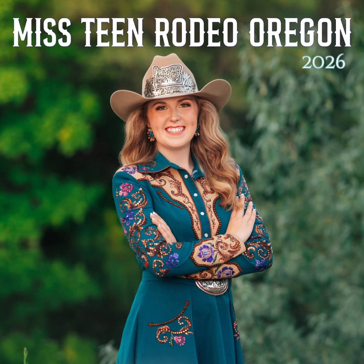 Y’all… tell me she isn’t glowing! Paytyn Hayda in these colors is everything! I love how this came out. I have a feeling this year is going to be something special for her. ✨