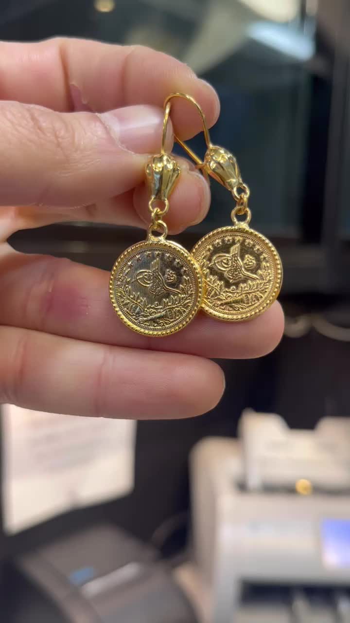 21 kt earrings #giftsforher #gifts #earrings #gold #اريزونا #arabicjewelry #middleeasternjewelry #arabicgold #مجوهرات #21ktgold #ذهب