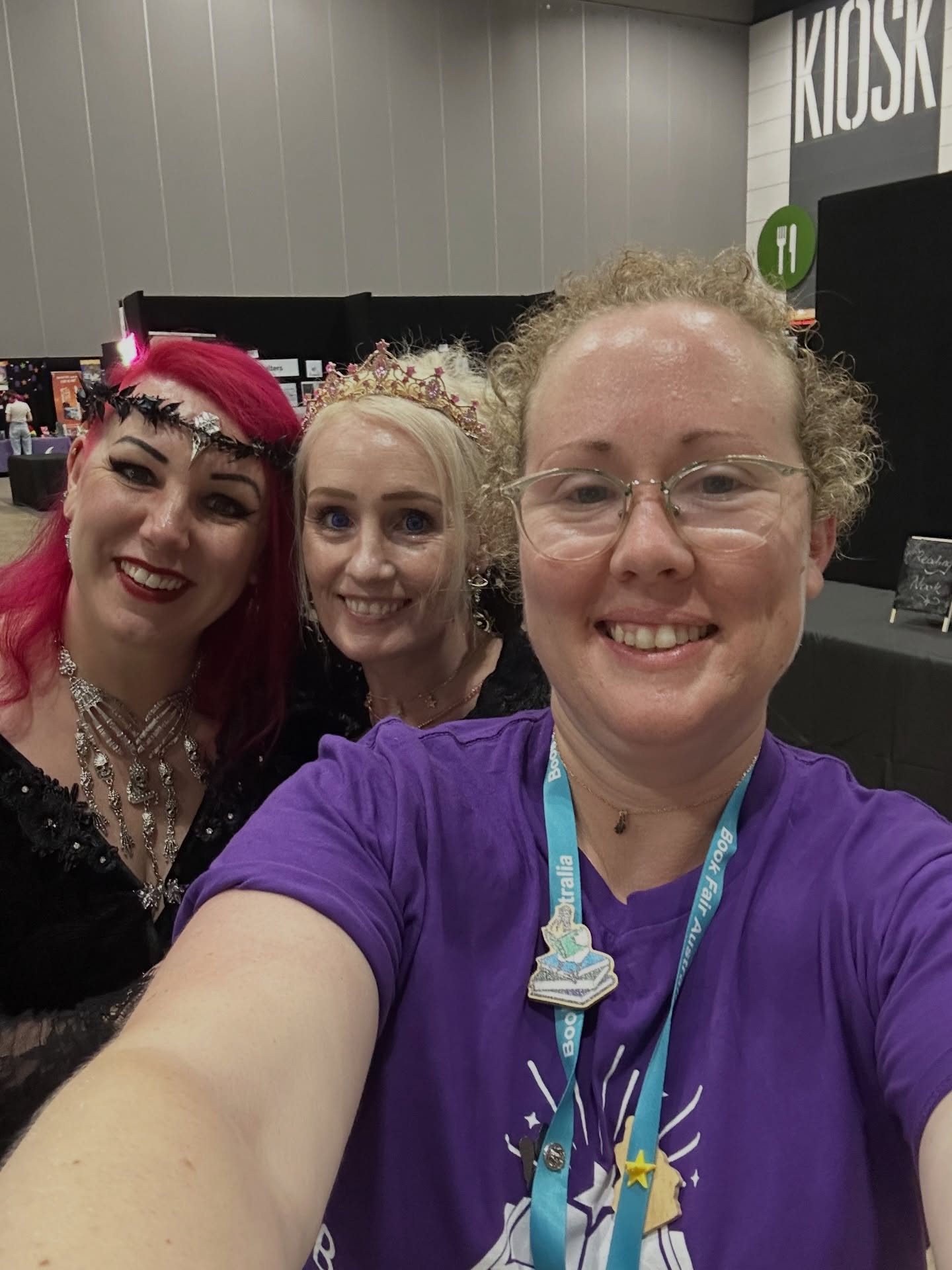 More @bookfairaus Melbourne pics… was so excited to finally meet Bree from @literarycollectors and @everleighmilesauthor .. also Ever and her assistant looked fabulous all weekend. The last pic is an amazing dress a reader wore.