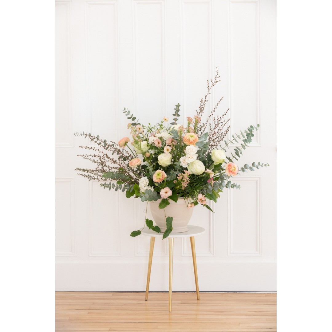Pour une image de marque puissante qui répondra à VOS besoins. 😉
#bouquets #bouquetsdefleurs #flowersofinstagram #flowers #flatlayphotography #flatlay #creationdecontenu #mediassociaux #entreprise #photoshoot #studiophoto #studio