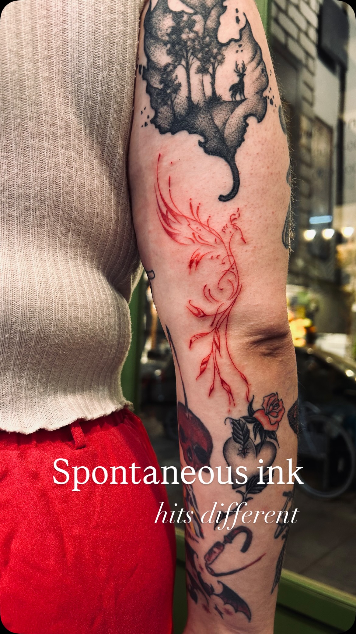 She walked in not looking for anything specific.
Just something that spoke to her.
In a sea of designs, she saw this one…
and she just knew.
Placement? Instantly right.
Energy? Aligned.
In the chaos of life, sometimes a spontaneous tattoo is exactly what you need.
And honestly… there’s no better feeling as an artist than when someone chooses your design because it feels like theirs.
🔥#SpontaneousTattoo
#FineLineTattooIsrael
#RedInkTattoo
Have you ever chosen something purely on instinct?