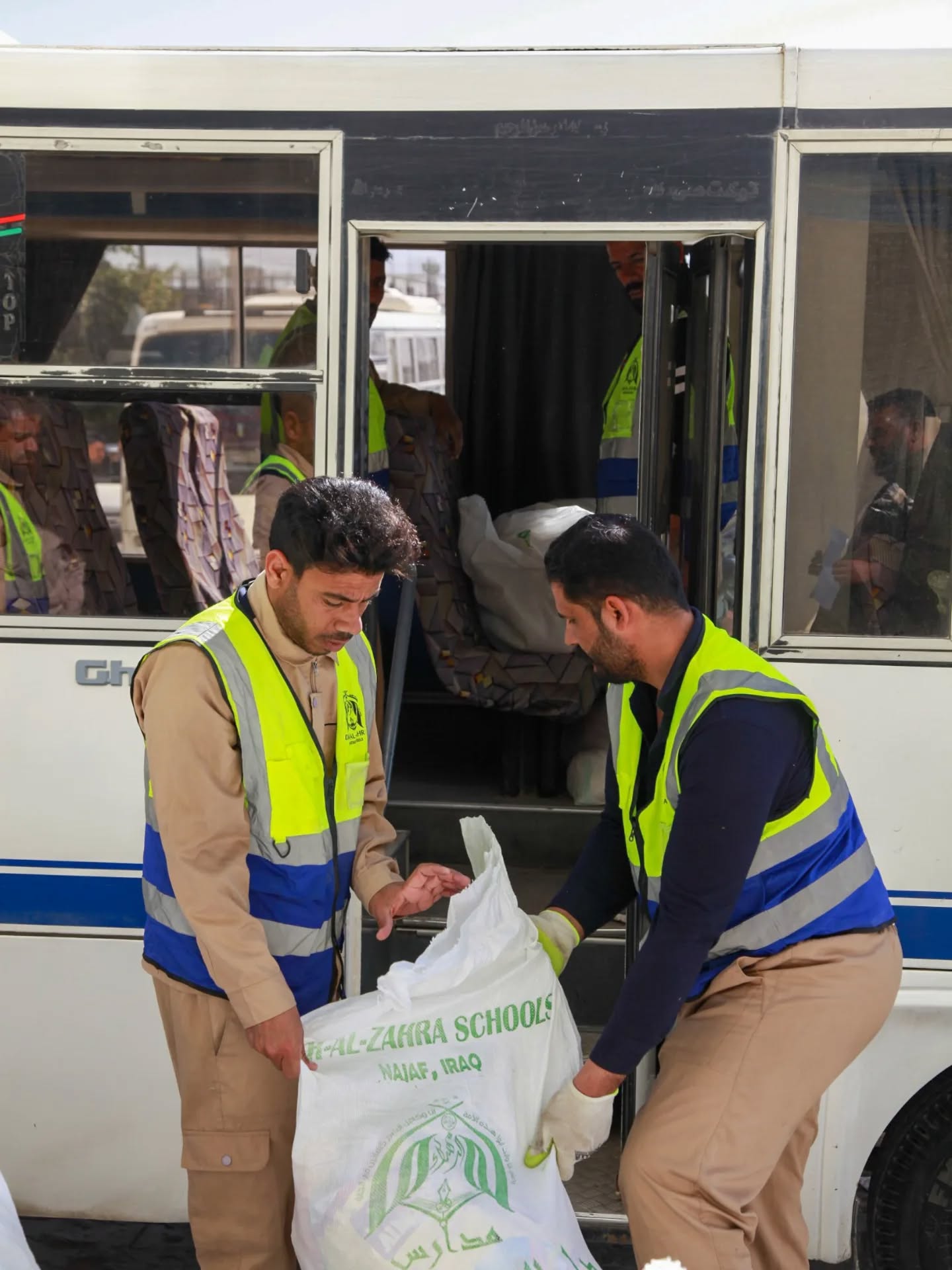 This Ramadan, let's nourish the hope. The hope of relief, the hope of not sleeping hungry, the hope of having something to break the fast.
Join us as we're embarking on a journey to distribute Ramadan food parcels in the heart of Najaf, the city of Imam Ali (a.s.), giving hope to underprivileged families. This isn't just about food; it's about restoring dignity, igniting hope, and reminding them they're not alone.
Add bags in your name, and become a beacon of hope this Ramadan. Let's feed the soul, one parcel at a time.
💰USD 60
💰CAD 80
💰GBP 45
Donation link in bio: www.dar-al-zahra.org/donate