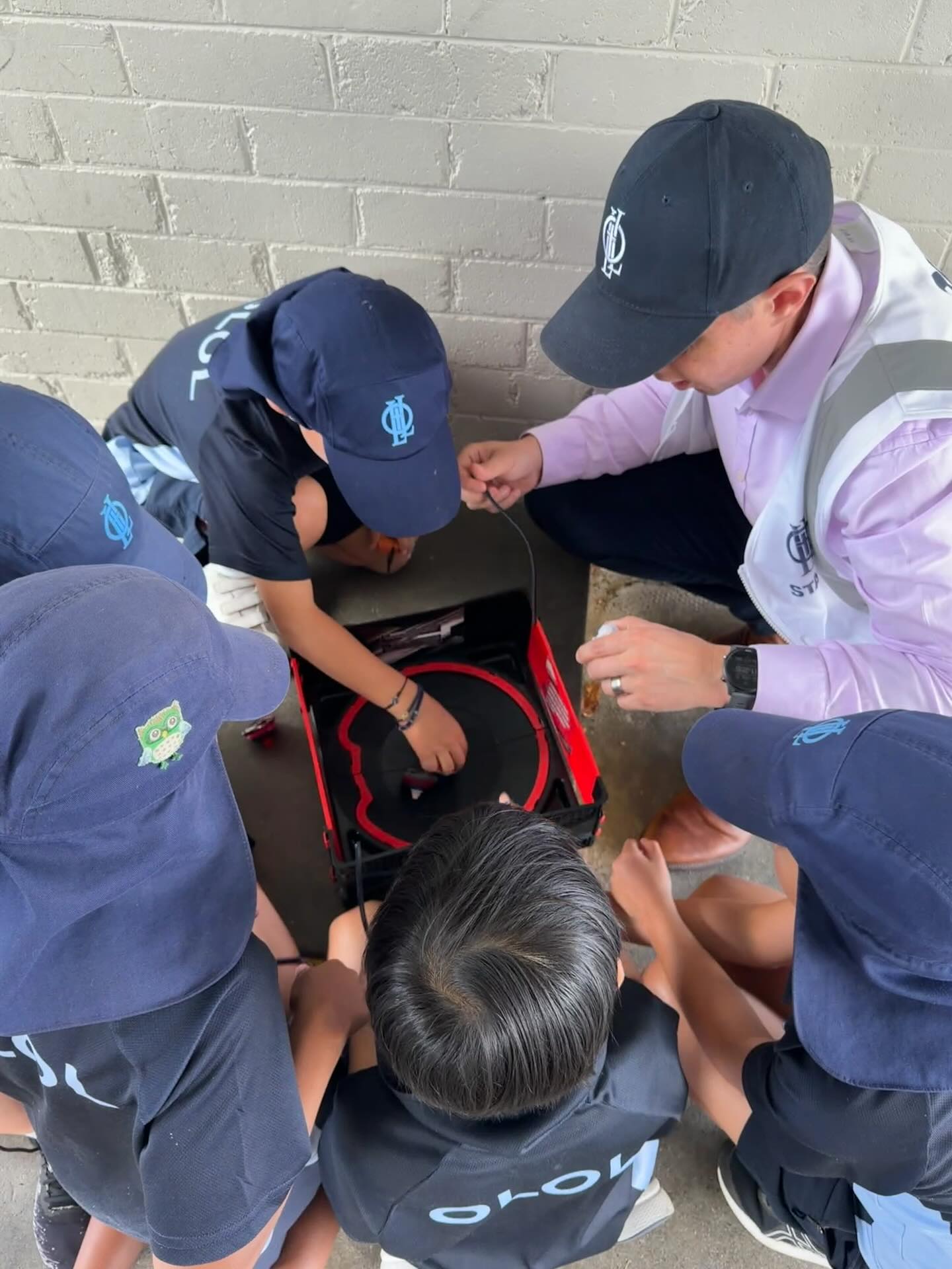 Nothing beats seeing our Principal jump right into the action! 🙌
Today it was Beyblade battles at recess, and the competition was fierce… spins were strong, strategies were shared and there may have been a few surprise wins! 🌀
Moments like these remind us that school is about connection, joy and being part of the fun. 💛 #SchoolLife #PrincipalInAction #PlayMatters