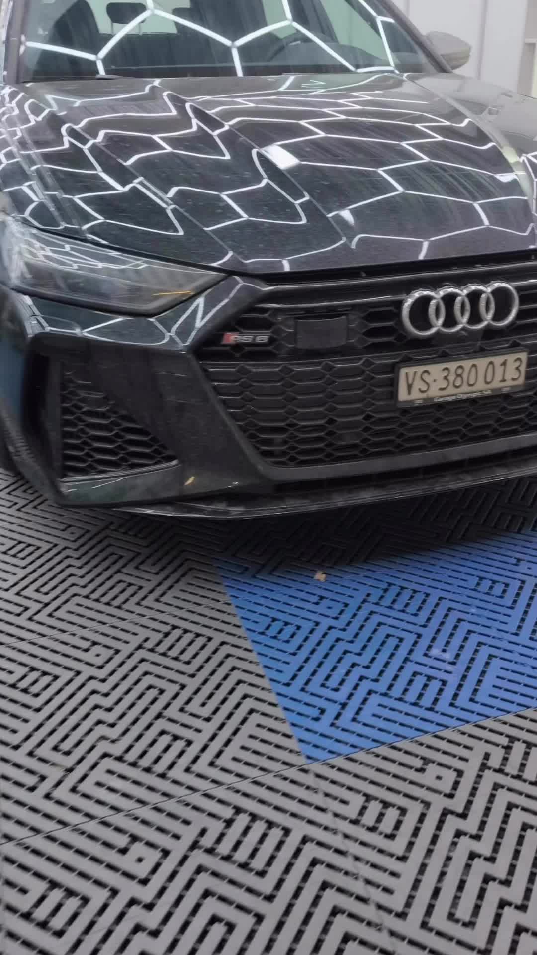 🔥 Audi RS6 – Nettoyage Prestigieux
Une icône de performance mérite un soin à sa hauteur.
Intérieur & extérieur remis à neuf ✨
📍 EasycleanVS
#EasycleanVS #AudiRS6 #Detailing #Prestigieux #CarCare #NettoyageAuto #PerformanceCars #Valais