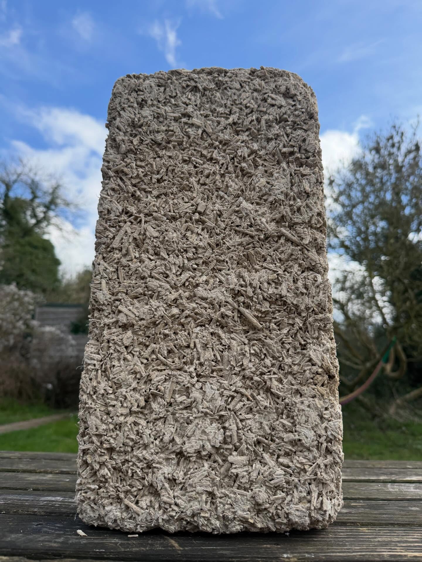 Hemp is a game changer for sustainable architecture 🌱 fast growing, carbon storing & incredibly versatile !
This is what the future of building looks like 🌍
#hempcrete #sustainablearchitecture #ukhemp