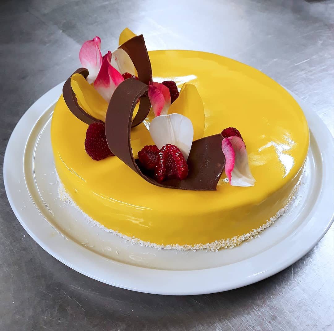Entremet citron🍋, noisettes🌰, praliné 🍰 #entremet #citron