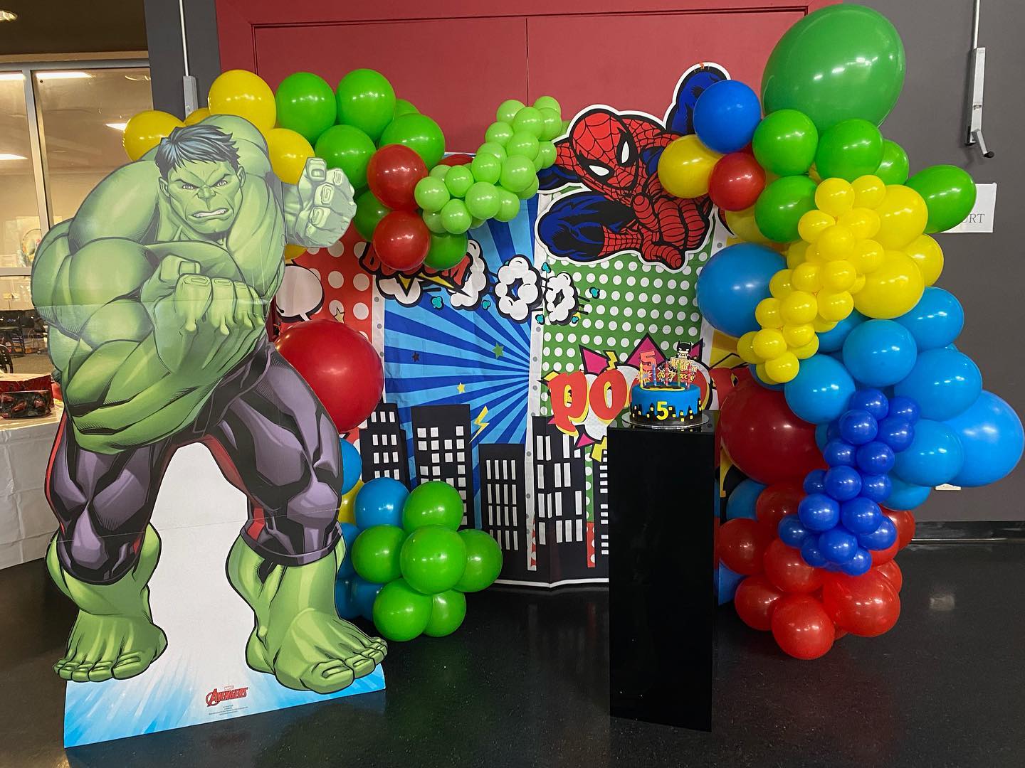 Super hero fun! With @theglassslipperparties @centralcoastbackdrops at @kincumberneighbourhoodcentre
#colourpop #partyinspiration #partydecorations #birthday #birthdaydecoration #decoration
#balloons #balloongarland #balloondecor
#balloon #balloondecor #balloongarland #balloonart #balloondecorations #balloondecoration #sydneytalent #centralcoastballoons #organicgarland #organicballoongarland
