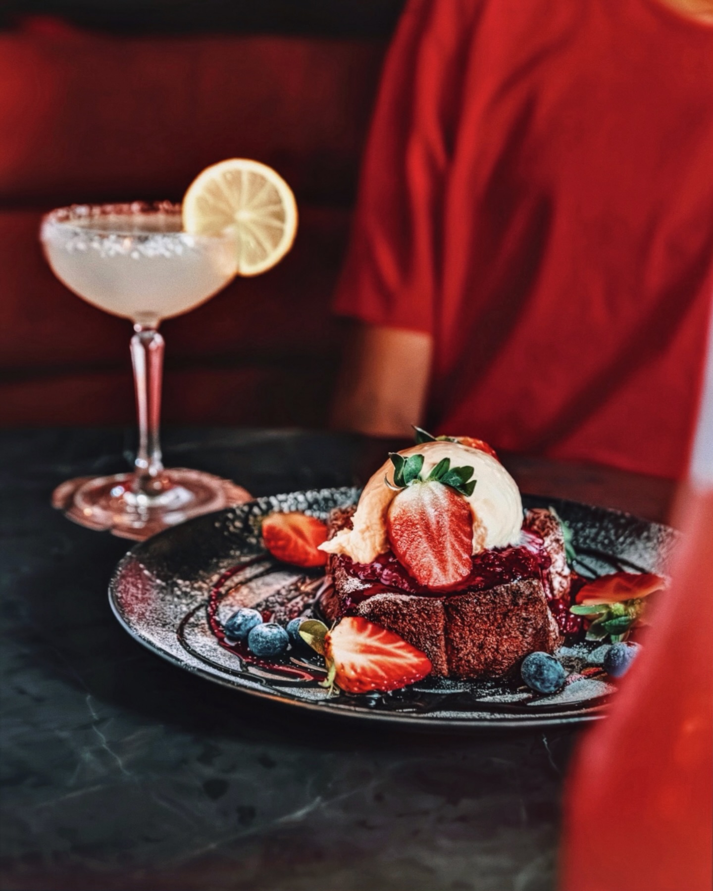 New French toast !
Mixed berries with white chocolate mascarpone 🤤🤤