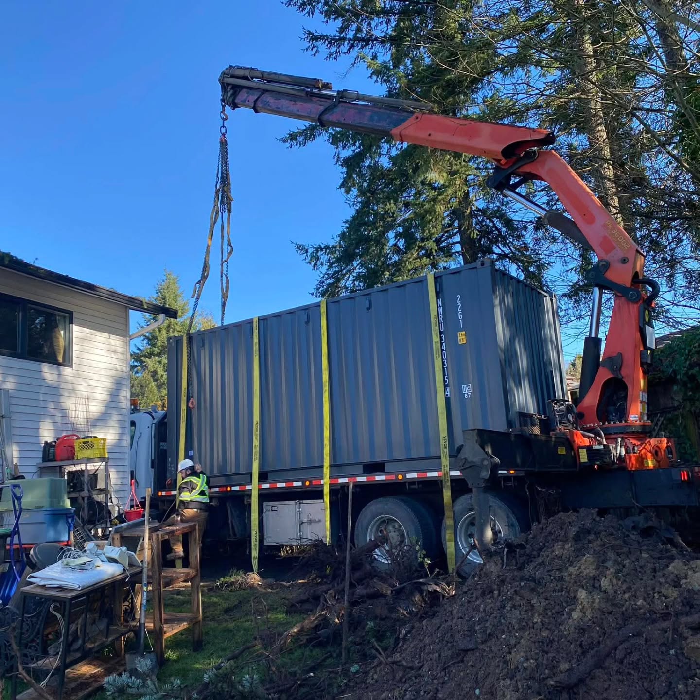 Tight delivery job in Comox with our crane truck. Shoutout to our driver and crane operator Jesse for pulling it off.