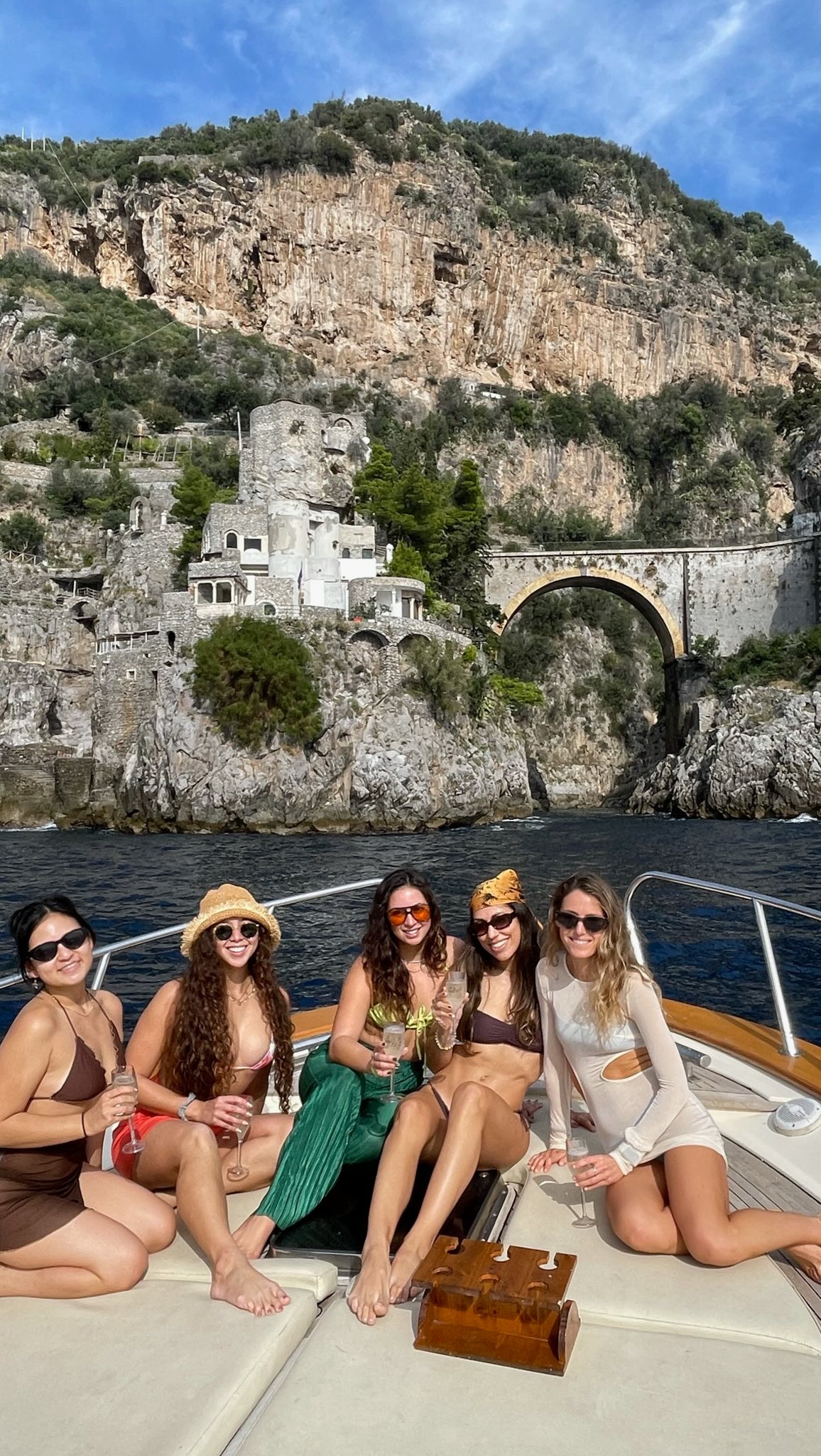 Work will always be there…. But you’ll only be 20 living your best life at a Pilates retreat in mallorca with your girly friends once!!! This is your sign to book the trip & we’ll see you at one of our Literallt Just Girls retreats soon 🎀💕💅🏻🩰 #literallyjustgirls #pilatesretreats #girlswhotravel #girlstrip #mallorcaspain