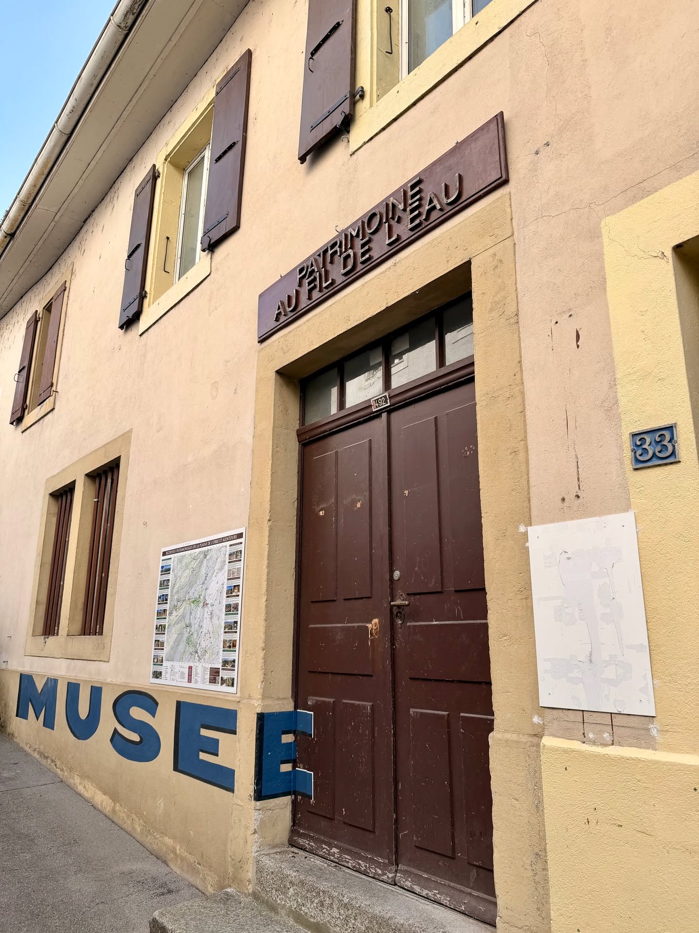 🚀 J-3
🗳️ VOTEZ. VOTEZ. VOTEZ.
Il n’est pas encore trop tard.
Orbe possède un patrimoine magnifique.
Une histoire riche.
Une identité forte.
Mais comme beaucoup de villes historiques, ce patrimoine doit être préservé, entretenu et remis en valeur.
Nos rues, nos bâtiments, nos lieux culturels racontent l’histoire des Urbigènes.
Ils méritent attention, respect et vision pour l’avenir.
Au Milieu Urbigène, nous croyons à une politique qui agit concrètement pour :
✔️ préserver notre patrimoine
✔️ valoriser notre centre-ville
✔️ renforcer l’attractivité d’Orbe
✔️ transmettre une ville vivante aux générations futures
Pas de promesses irréalistes.
Pas de slogans faciles.
👉 Du travail. De la méthode. De l’engagement.
Il reste 3 jours pour choisir la direction que prendra Orbe.
Si vous voulez soutenir ce renouveau :
🗳️ Liste #1 – Le Milieu Urbigène au Conseil communal
🗳️ Liste #2 – Michel Grand à la Municipalité
Ne lâchez rien.
Soutenez-nous jusqu’à dimanche.
Remettons Orbe en marche. Ensemble.
#Orbe #OrbeVD #Urbigènes
#LeMilieuUrbigène #MichelGrand
#ElectionsOrbe2026 #Vote8Mars
#Liste1 #Liste2
#Patrimoine #PatrimoineUrbigène
#CentreVilleOrbe #CultureOrbe
#EngagementLocal #remettonsorbeenmarche