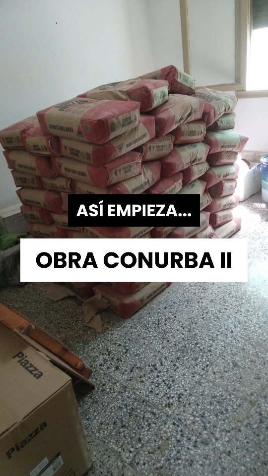 🎬 Nueva obra en marcha
Presentamos Obra Conurba II.
Una remodelación que transforma lo existente en una nueva manera de habitar.
Trabajamos sobre lo construido, potenciando su estructura, optimizando la luz natural y
reconfigurando los espacios para adaptarlos a nuevas dinámicas de uso.
Remodelar no es solo actualizar.
Es reinterpretar.
Es detectar oportunidades donde otros ven límites.
En Obra Conurba II cada decisión proyectual parte de una premisa clara:
✦ funcionalidad
✦ materialidad honesta
✦ diseño atemporal
Seguimos construyendo arquitectura que evoluciona con quienes la habitan.
—
📍Muy pronto más avances de obra.
#Remodelación
#ArquitecturaContemporánea
#ObraEnProceso
#EstudioDeArquitectura
#ProyectoArquitectónico