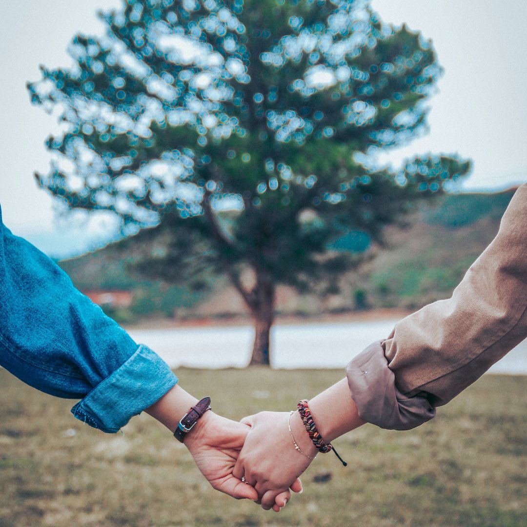 As we roll from May into June today, I’m reflecting on how both of these months celebrate and recognize several marginalized communities. I’ve been engaging with and learning from these communities to expand my own knowledge so that I can be a better family member, friend, neighbour, therapist (the list goes on!) - as Maya Angelou said, “Now that I know better, I do better.”
Throughout May (which is Asian Heritage month), I continued my learning through reading two books by Asian American authors. “Speak, Okinawa” by Elizabeth Miki Brina (@elizabethmikibrina) helped me learn more about the history of Okinawa while “The Last Story of Mina Lee” by Nancy Jooyoun Kim (@njooyounkim) gave me a better understanding of the American immigration process.
Going into June (which is both Indigenous History Month and Pride month), I’m continuing to listen, learn, and engage with the voices and resources created by both of these communities. One of the ways I like to do this is by following Indigenous and 2SLGBTQ+ creators on social media.
What’s your favourite way to continue learning about and supporting these communities?
📷 @huuduong via Unsplash
#pridemonth #pride #indigenoushistory #asianheritagemonth #ygk #kcmcounselling #kingstonontario