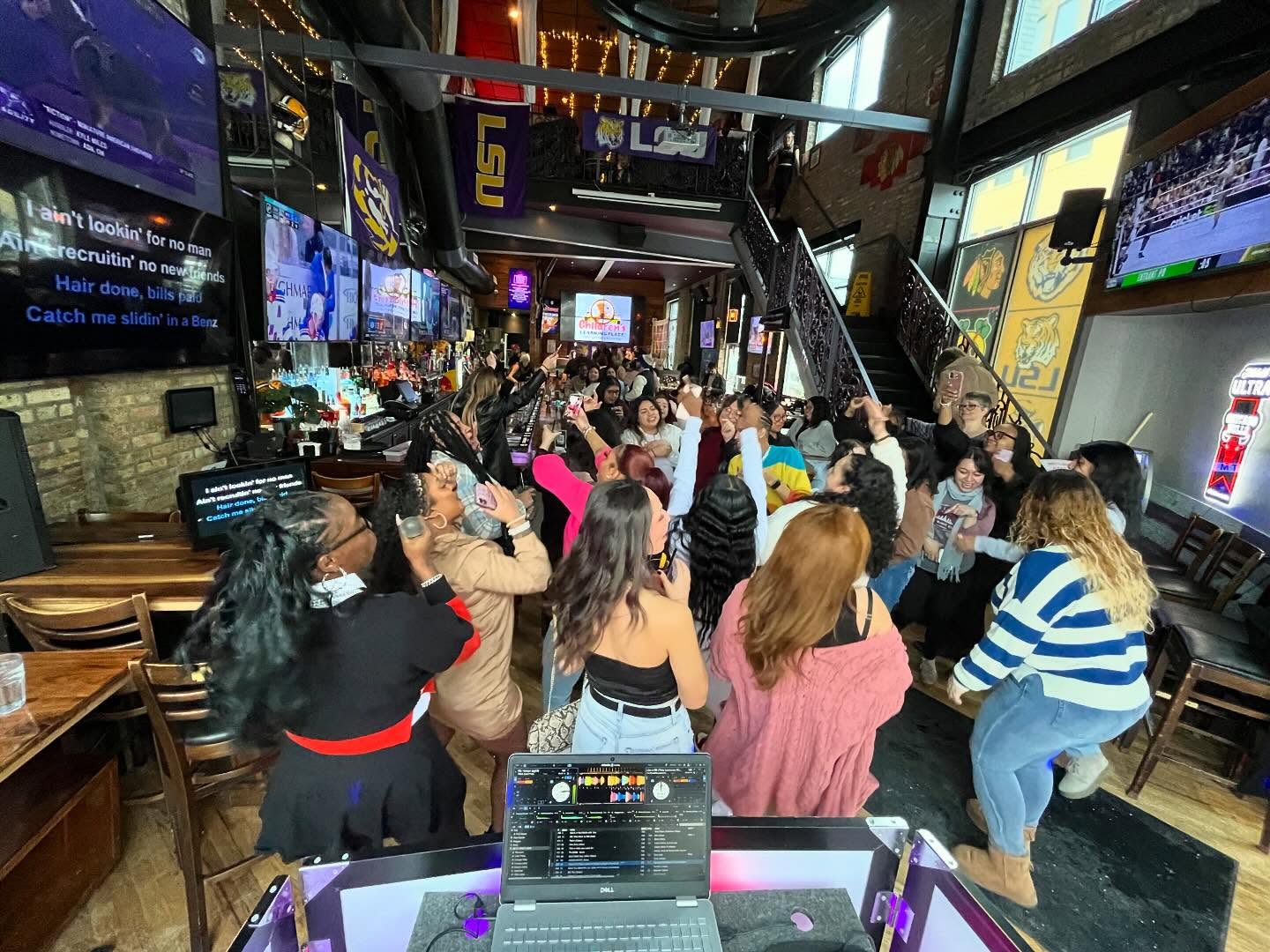 Back again at Standard Bar & Grill to do the holiday party for the Learning Place! We the place into a club and get karaoke lit even during daylight hours ππΆ
Our digital photobooth with prints stayed busy the entire party