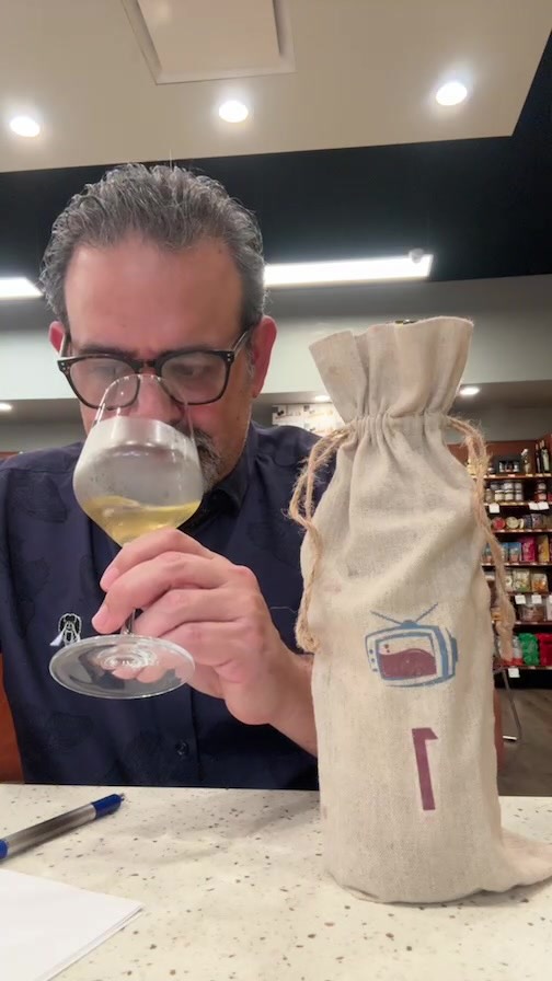 🍷ESCRIBE PUNTOS PARA VER LAS RESEÑAS EN LA PÁGINA WEB🫡
#wine #vino #winetastings #puertorico #vinoblanco